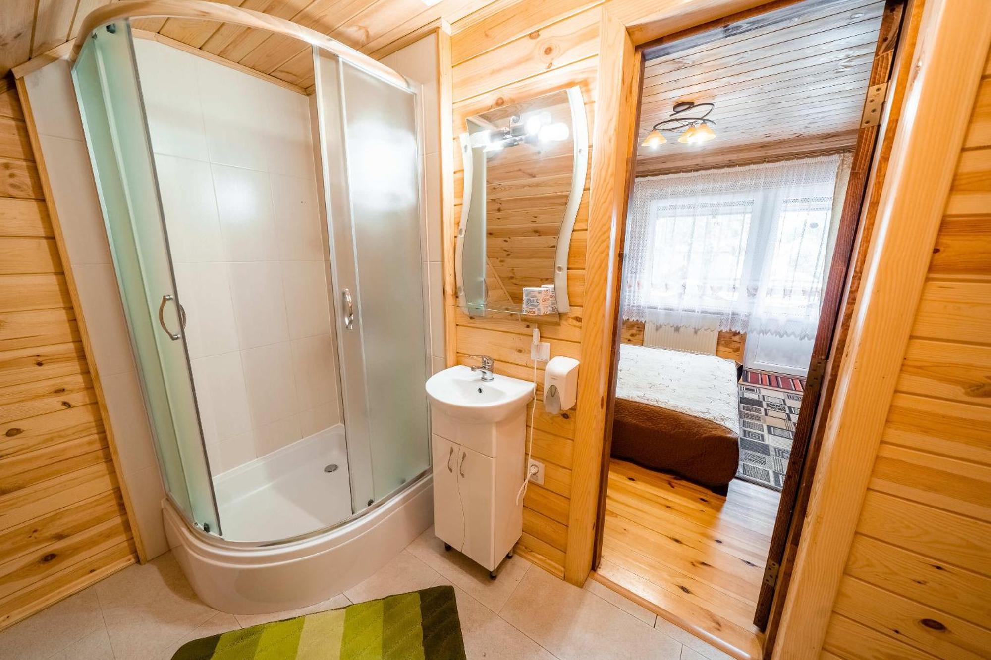 Сосновий Бір Svityaz' Quarto foto